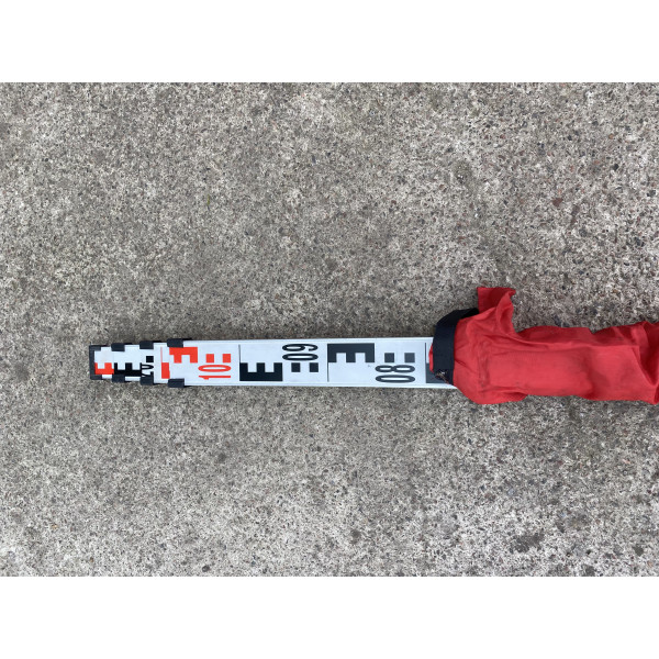 Рейка нивелирная б/у телескопическая 5 метров