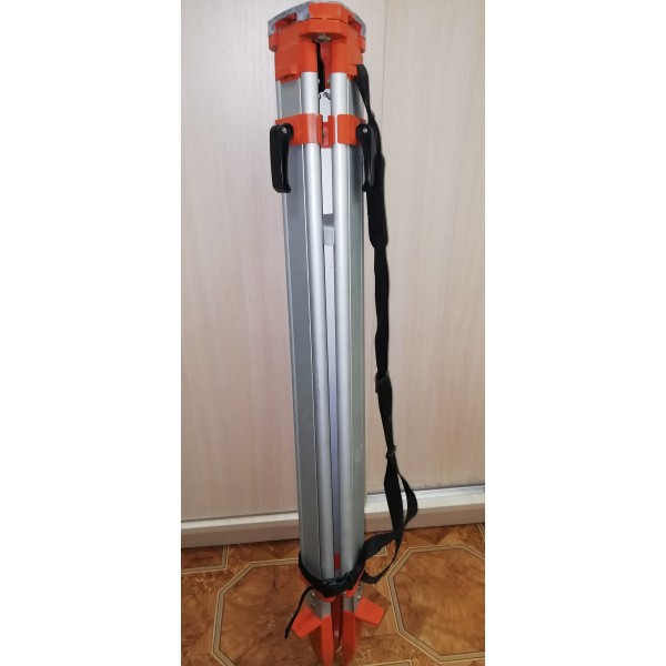 VEGA S6-2 б/у штатив алюминиевый