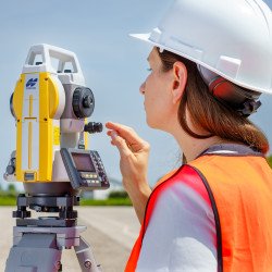 Нова серія тахеометрів TOPCON GM-60